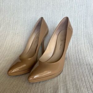 Nine West Love fury heels, darker nude size 8 gently worn